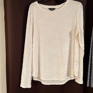 Vera Wang  2 long sleeve shirts size large. White and Gray
